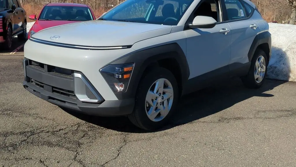 2026 Hyundai KONA SE