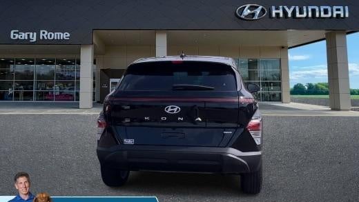 2025 Hyundai KONA SE