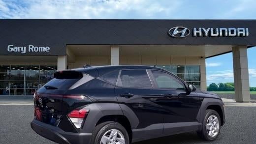 2025 Hyundai KONA SE