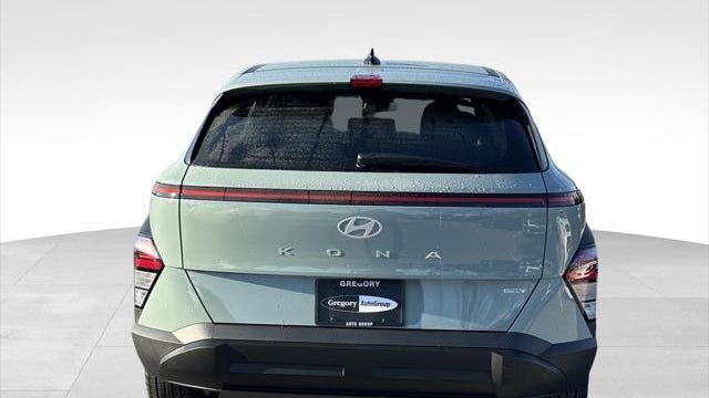 2026 Hyundai KONA SE