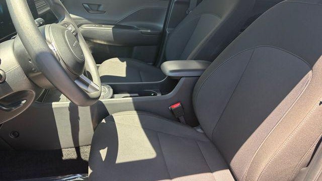 2024 Hyundai KONA SE