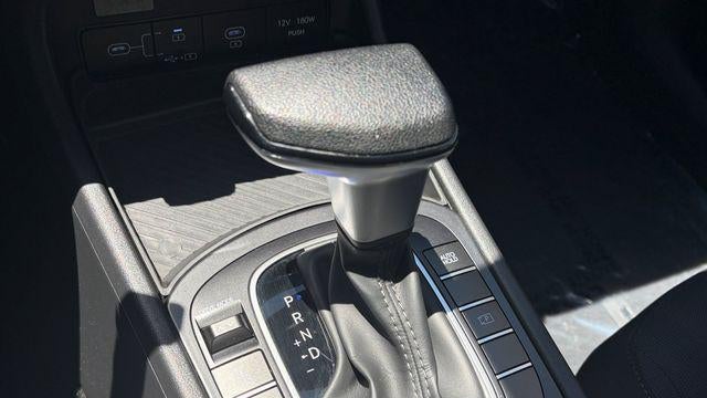 2024 Hyundai KONA SE