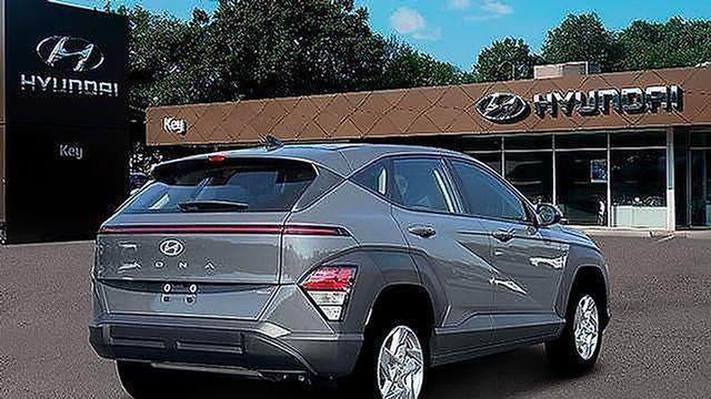 2026 Hyundai KONA SE