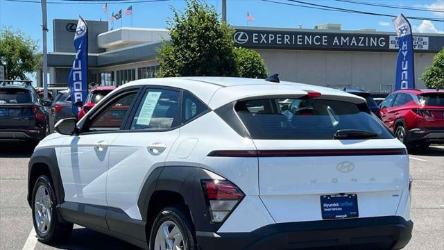 2026 Hyundai KONA SE