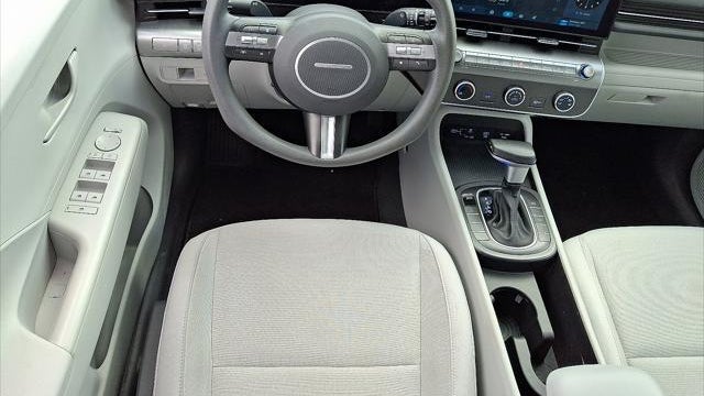 2024 Hyundai KONA SE