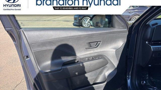 2026 Hyundai KONA SE