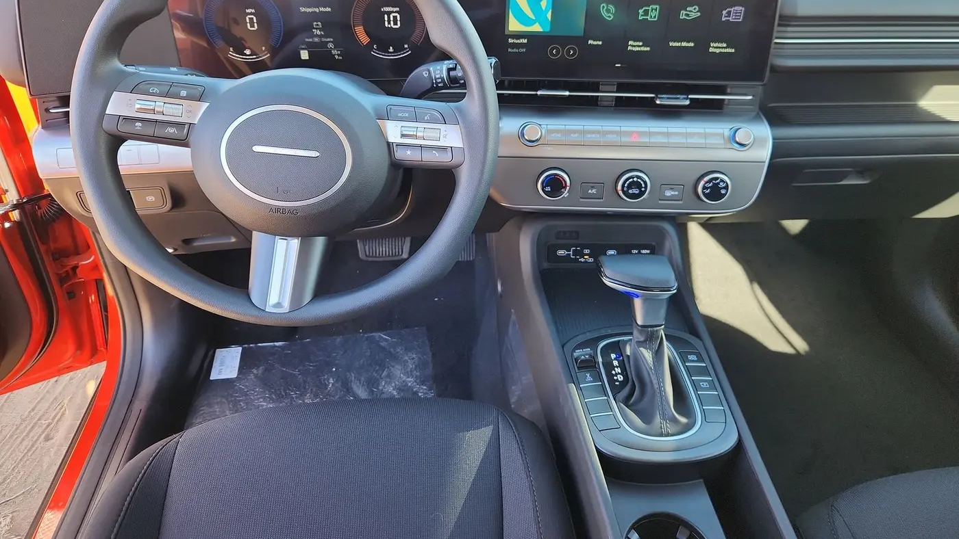 2026 Hyundai KONA SE