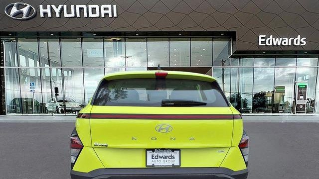 2026 Hyundai KONA SE