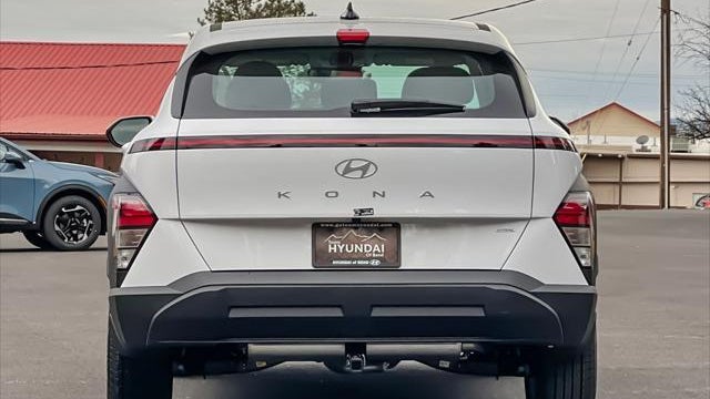 2026 Hyundai KONA SE