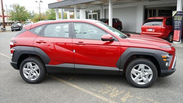 2026 Hyundai KONA SE