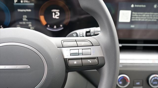 2026 Hyundai KONA SE