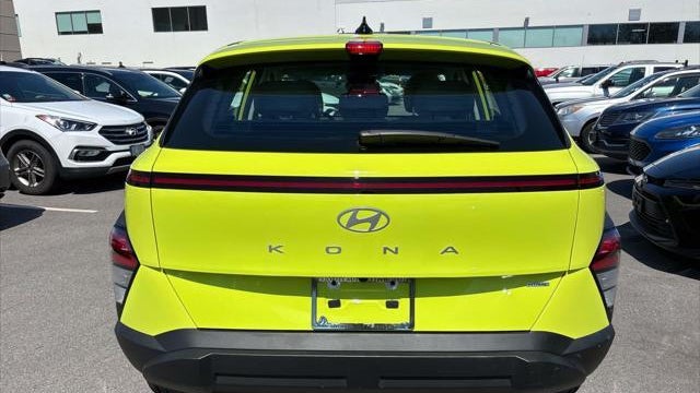 2024 Hyundai KONA SE