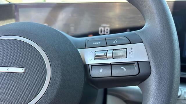 2024 Hyundai KONA SE