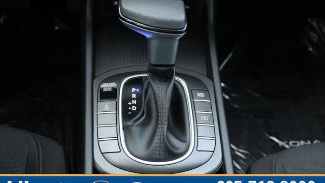 2024 Hyundai KONA SE