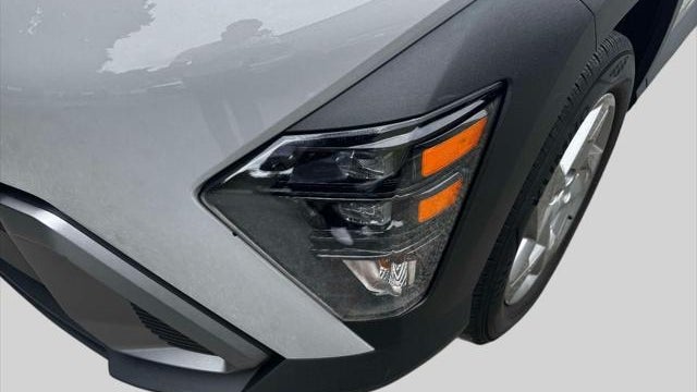 2024 Hyundai KONA SE