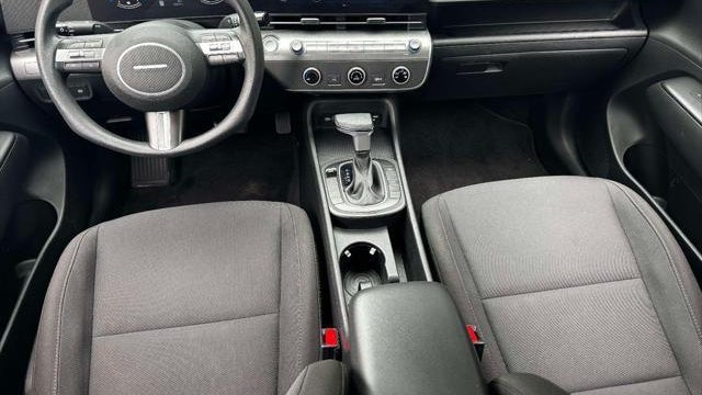 2024 Hyundai KONA SE