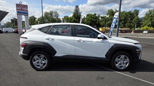 2024 Hyundai KONA SE