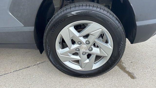 2025 Hyundai KONA SE