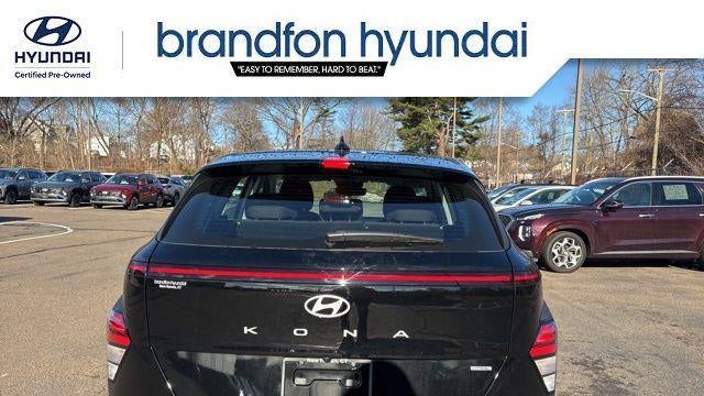 2026 Hyundai KONA SE