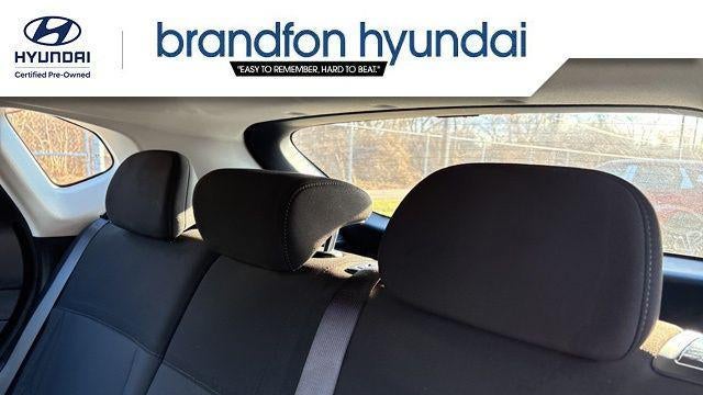 2026 Hyundai KONA SE
