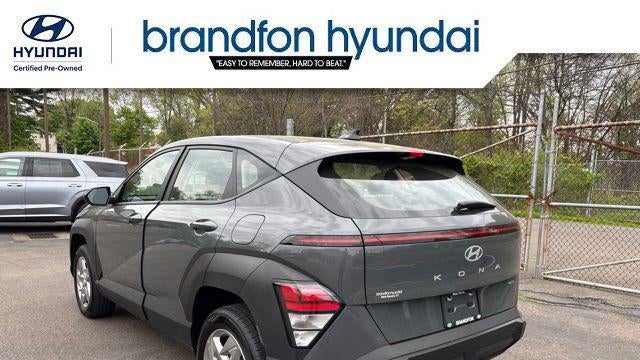 2026 Hyundai KONA SE