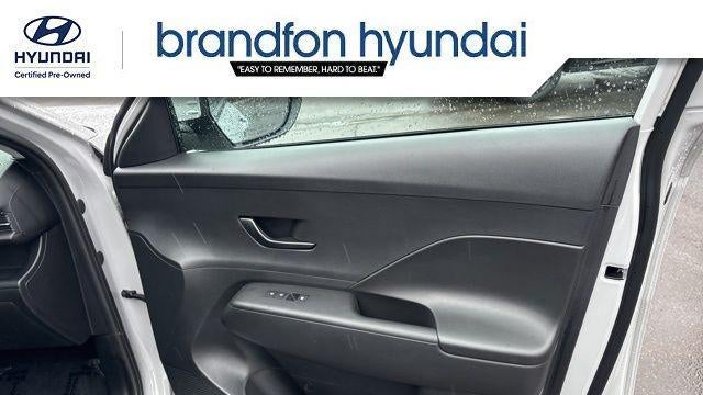 2026 Hyundai KONA SE