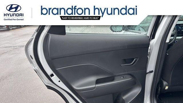 2026 Hyundai KONA SE
