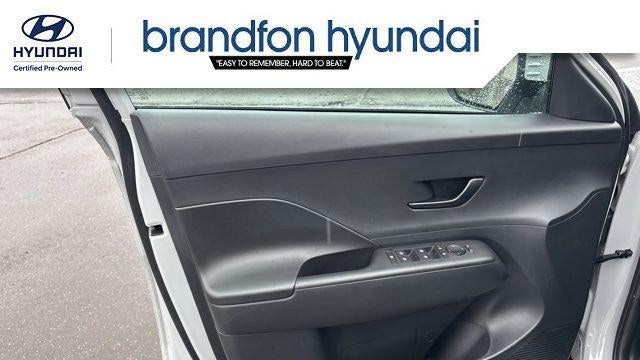 2026 Hyundai KONA SE