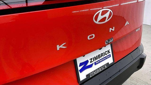 2026 Hyundai KONA SE