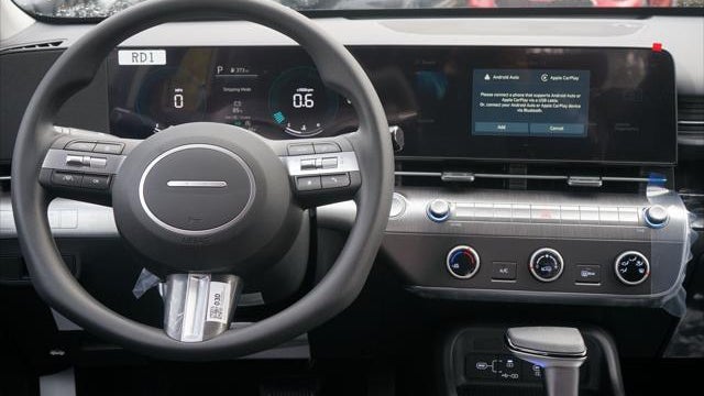 2026 Hyundai KONA SE