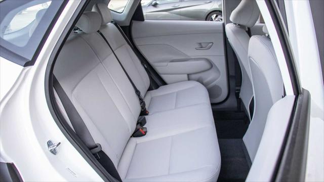 2026 Hyundai KONA SE