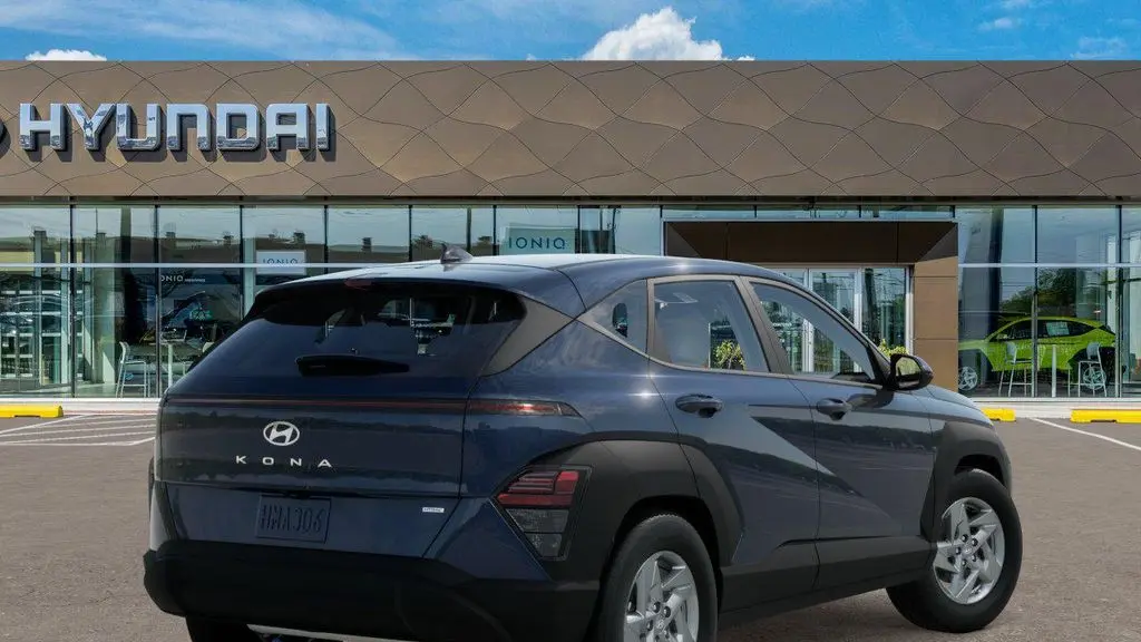 2026 Hyundai KONA SE