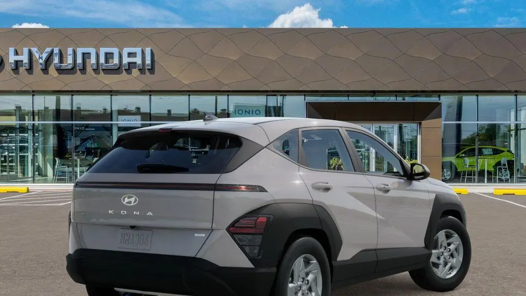 2026 Hyundai KONA SE