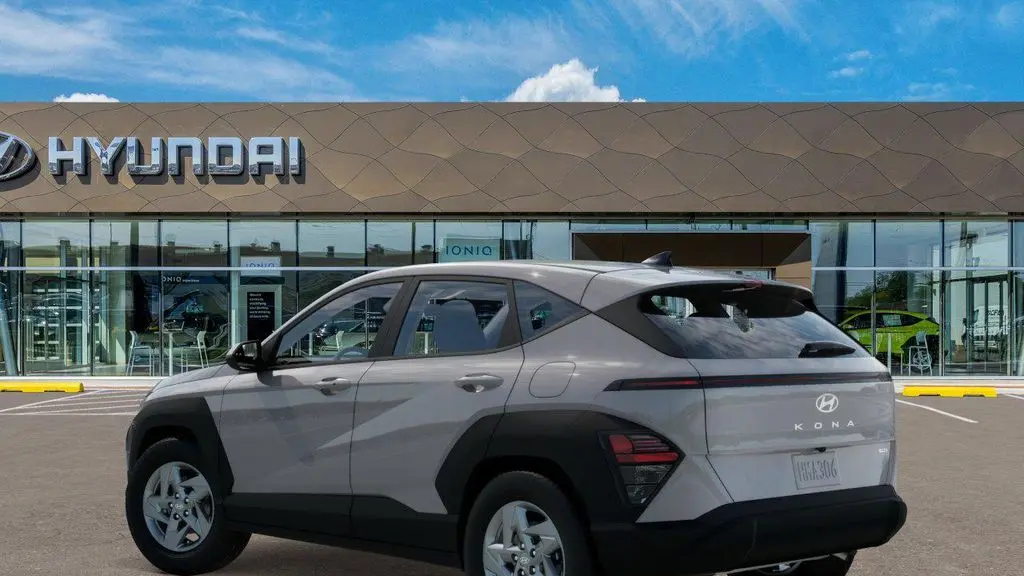 2026 Hyundai KONA SE