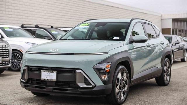 2024 Hyundai KONA SEL