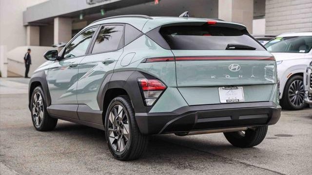 2024 Hyundai KONA SEL