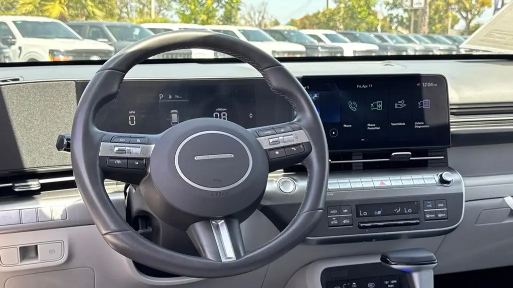 2025 Hyundai KONA SEL