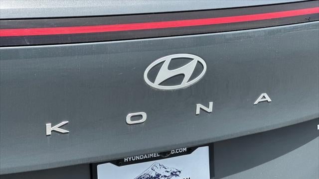 2025 Hyundai KONA SEL