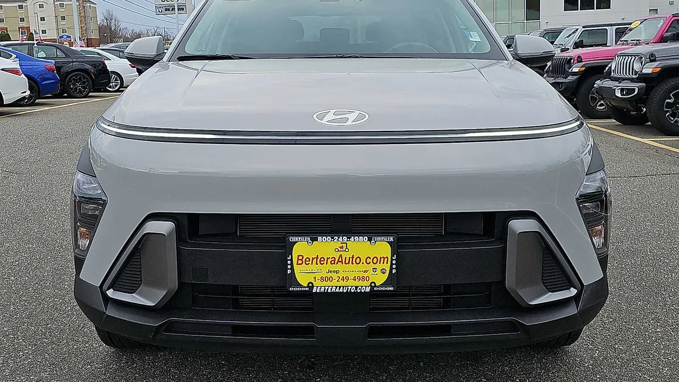 2024 Hyundai KONA SEL