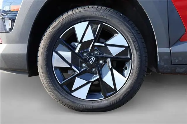 2024 Hyundai Kona - $18,211