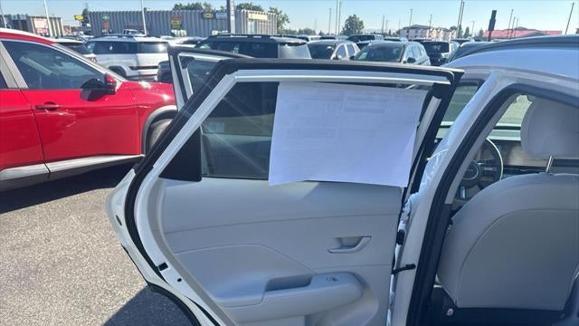 2025 Hyundai KONA SEL