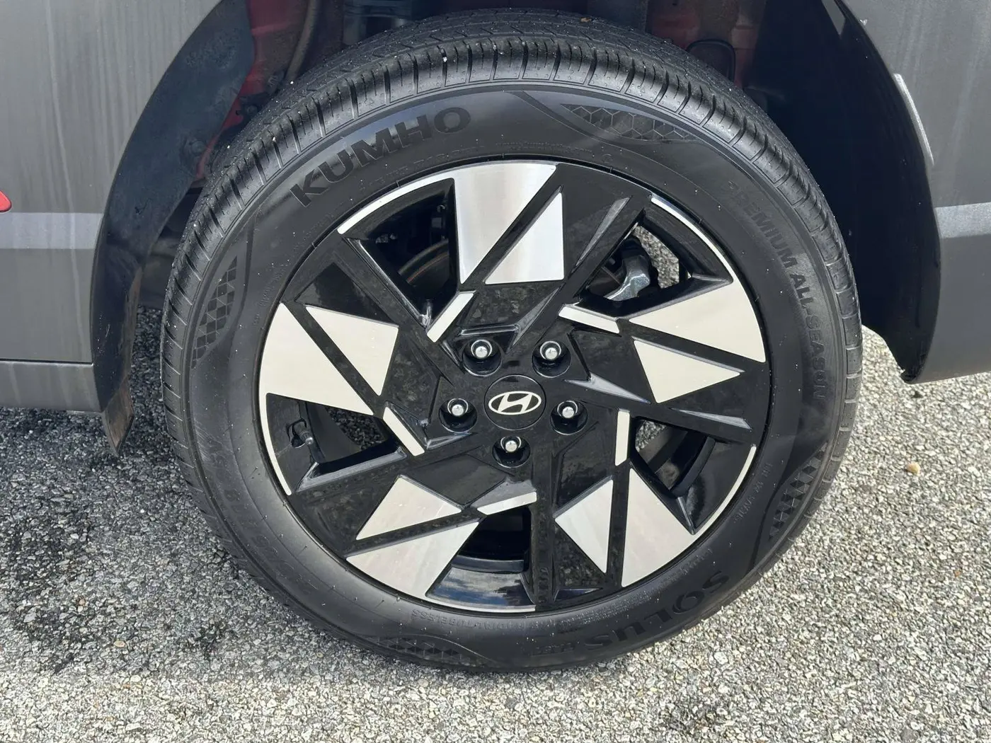 2025 Hyundai Kona - $22,000