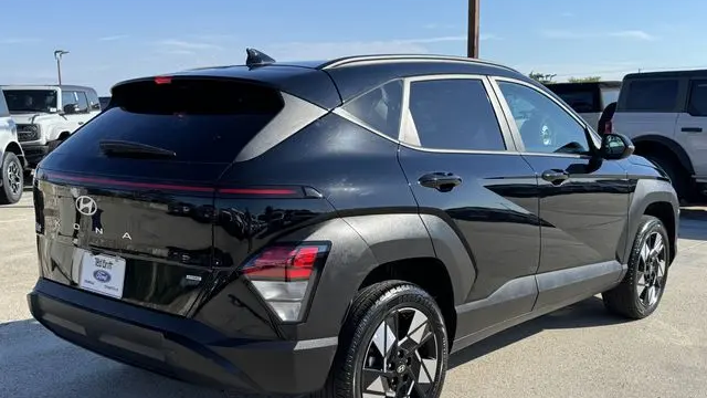 2025 Hyundai KONA SEL