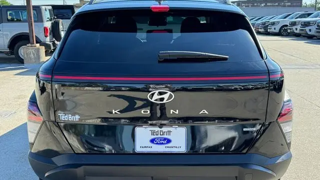 2025 Hyundai KONA SEL