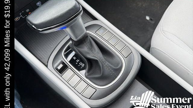2025 Hyundai KONA SEL