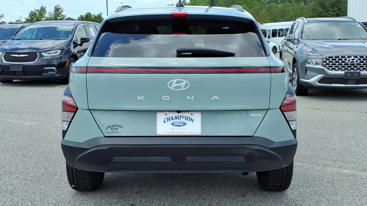 2024 Hyundai KONA SEL