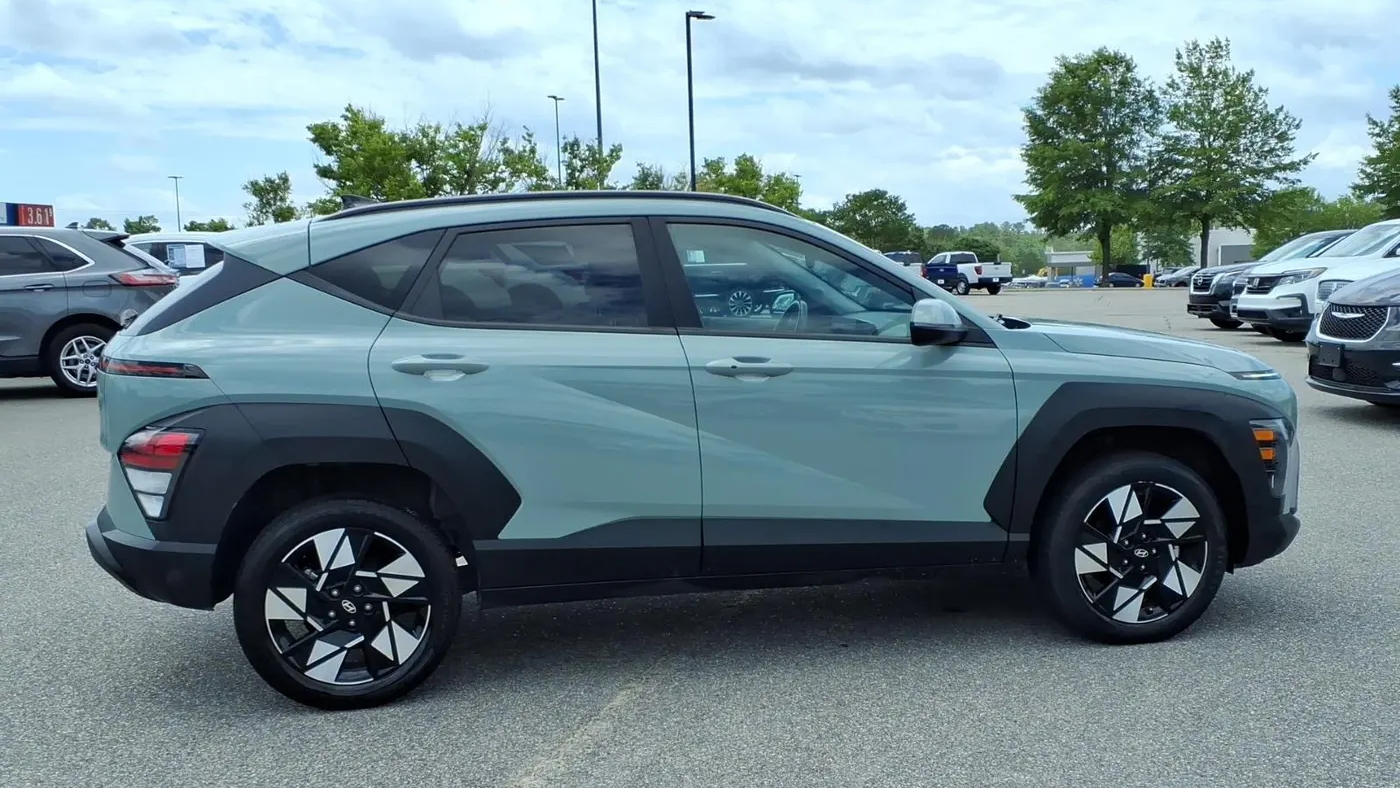 2024 Hyundai KONA SEL