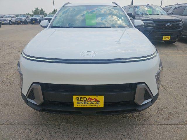 2025 Hyundai KONA SEL — photo 1 of 24
