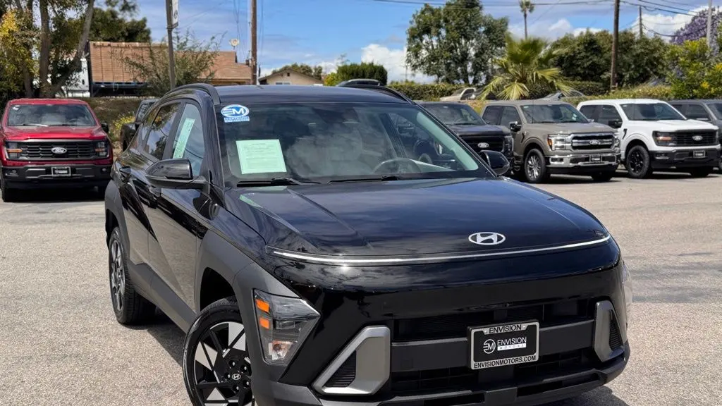 2024 Hyundai KONA SEL