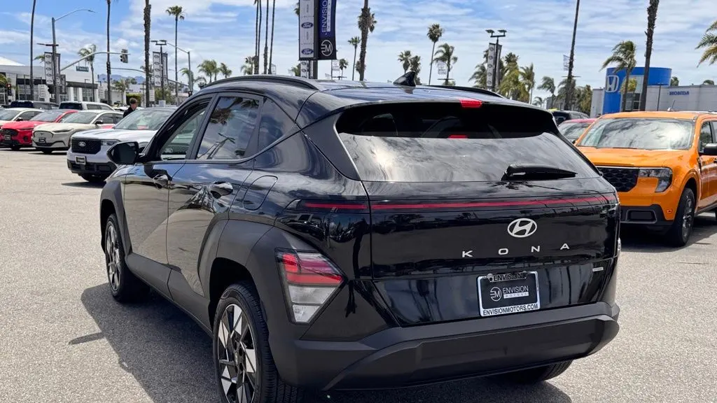 2024 Hyundai KONA SEL